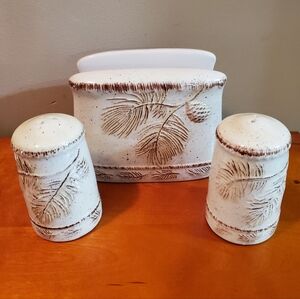 Rustic Cabin Ceramic Kitchen Set Napkin Holder Salt N Pepper Shakers Pinecones